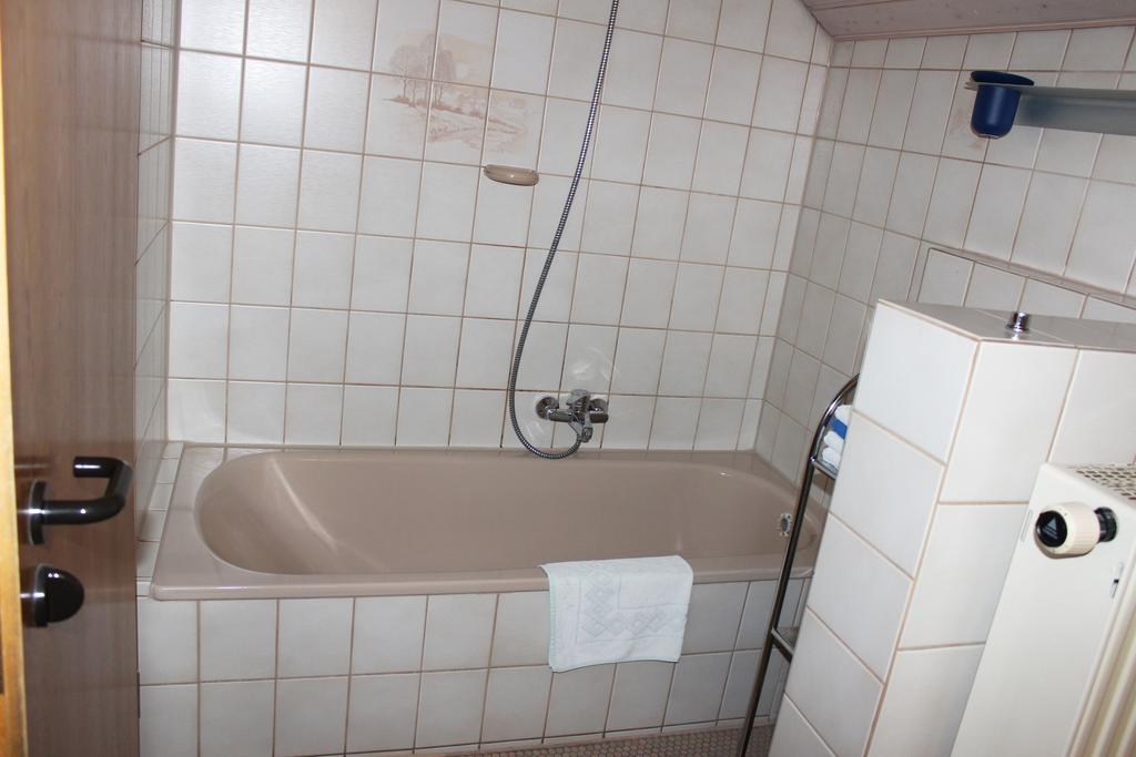 Bodenseegaestehaus Uhldingen-Muehlhofen Room photo