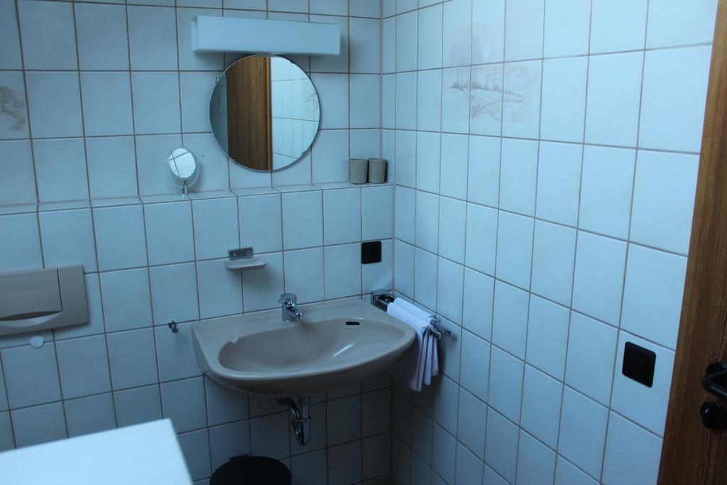 Bodenseegaestehaus Uhldingen-Muehlhofen Room photo